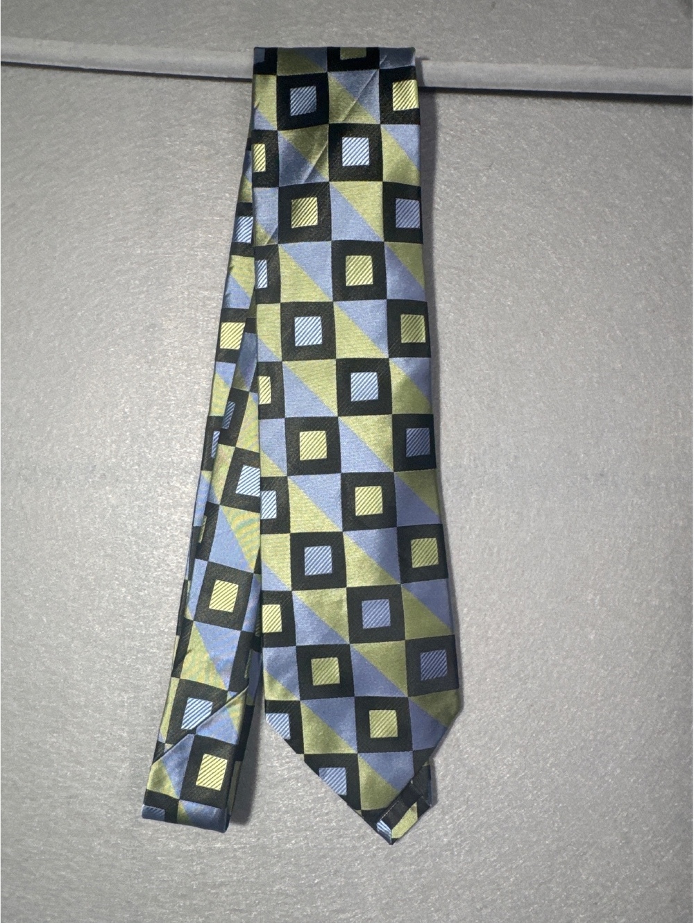 Croft & Barrow Men's Tie Geometric Pattern Blue and Green